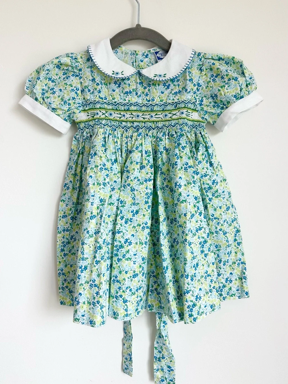 CARRIAGE BOUTIQUE Smocked Floral Peter Pan Collar Dress Blue Green Size 18M